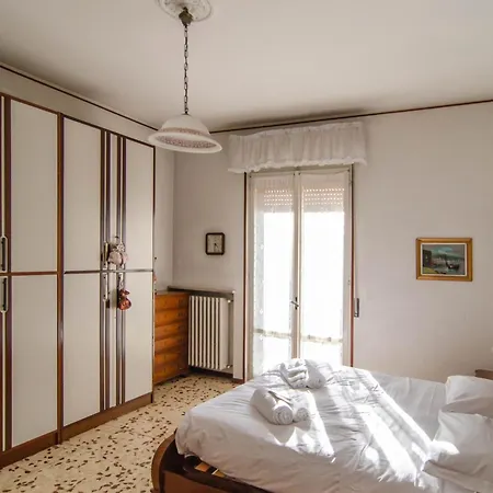 Fuoriporta Affitti Brevi - Incantevole Residenza Retro * Parma