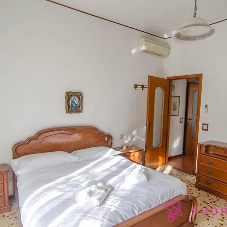 Fuoriporta Affitti Brevi - Incantevole Residenza Retro Apartamento *