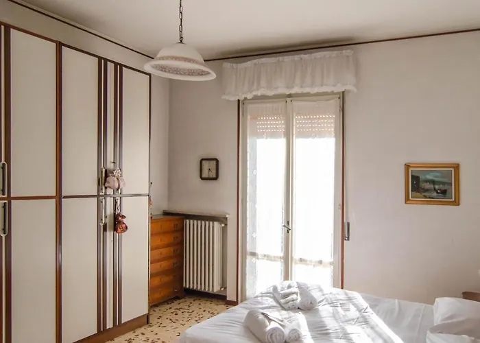 Fuoriporta Affitti Brevi - Incantevole Residenza Retro * Parme