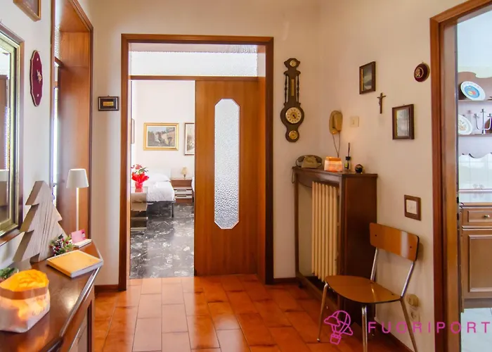 Fuoriporta Affitti Brevi - Incantevole Residenza Retro * Parma